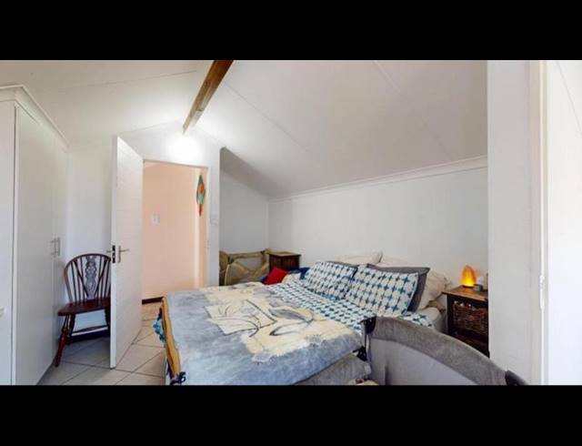 3 BEDROOM TOWNHOUSE FOR SALE IN NORTON HOME ESTATE